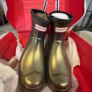 Hunter Shiny Gold Rain Boots